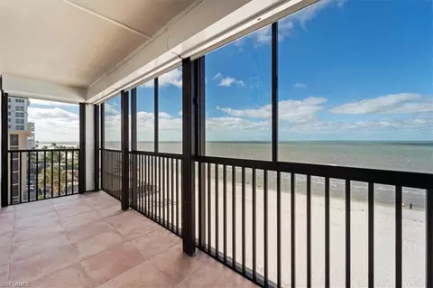 9375 Gulf Shore Dr #604, Naples, FL 34108