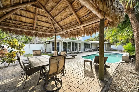 1235 Milano Dr, Naples, FL 34103