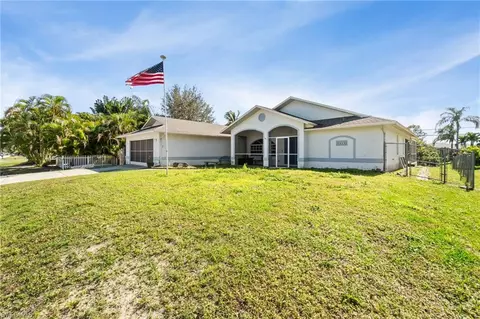 8318 Robin Rd, Fort Myers, FL 33967