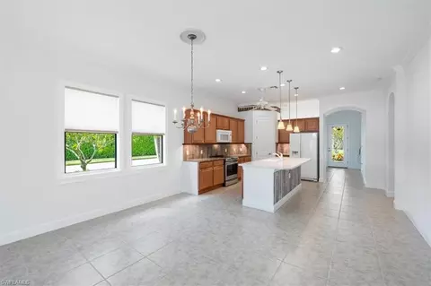 1330 Manado Dr, Naples, FL 34113 photo 5