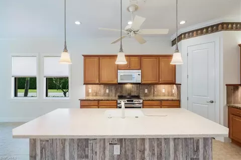1330 Manado Dr, Naples, FL 34113 photo 10