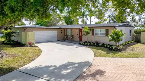 1604 Passaic Ave, Fort Myers, FL 33901
