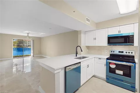 8224 Key Royal Cir #214, Naples, FL 34119