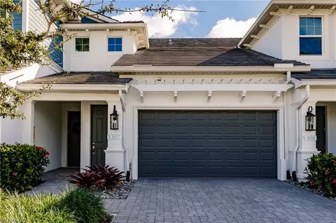 2548 Seychelles Dr #807, Naples, FL 34112