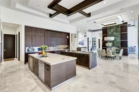 Kitchen - 4431 Wayside Dr, Naples, FL 34119 photo 2 of 4