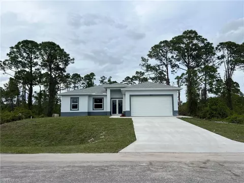 855 Clow St E, Lehigh Acres, FL 33974