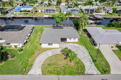 137 SW 52nd St, Cape Coral, FL 33914