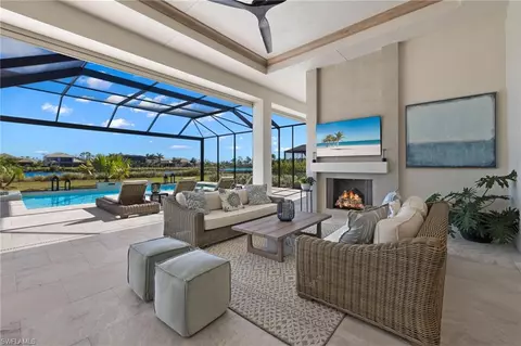 6256 Megans Bay Dr, Naples, FL 34113