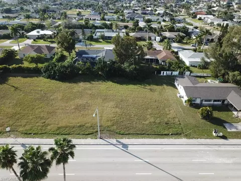 148 Cape Coral Pkwy W, Cape Coral, FL 33914