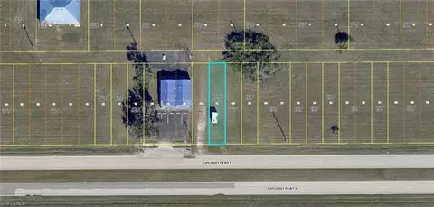 2139 Diplomat Pkwy E, Cape Coral, FL 33909