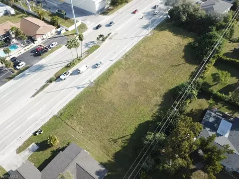 152 Cape Coral Pkwy W, Cape Coral, FL 33914