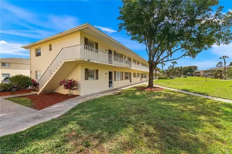 3325 Airport Rd N #Q8, Naples, FL 34105