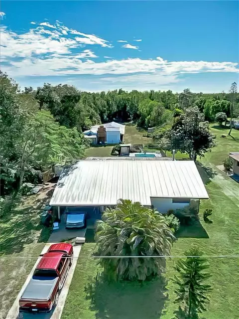 5358 Myrtle Ln, Naples, FL 34113