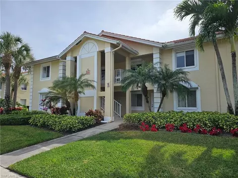7766 Emerald Cir #R-201, Naples, FL 34109