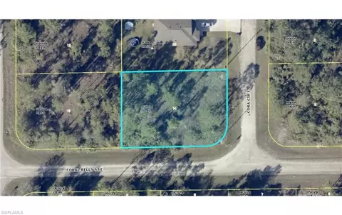 1115 Cora Cir, Lehigh Acres, FL 33974