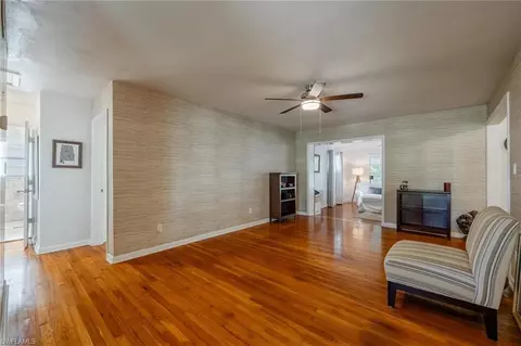 Living - 250 E Circle Dr, Clewiston, FL 33440 photo 8 of 10