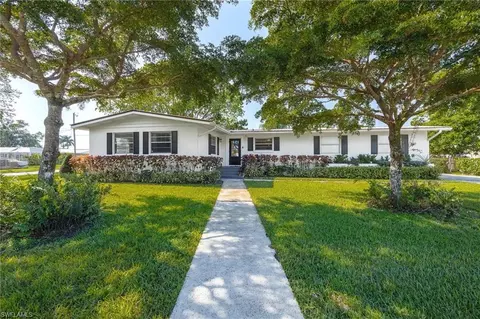 Exterior - 250 E Circle Dr, Clewiston, FL 33440 photo 1 of 10