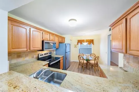 1316 Derbyshire Ct #B-101, Naples, FL 34116