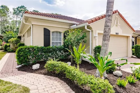 1912 Tarpon Bay Dr N #103, Naples, FL 34119
