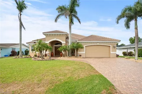 1930 SE 36th St, Cape Coral, FL 33904