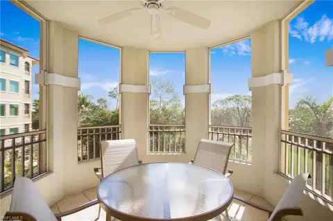 2738 Tiburon Blvd E #B-302, Naples, FL 34109