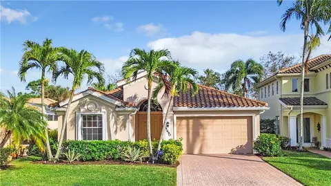 5690 Lago Villaggio Way, Naples, FL 34104