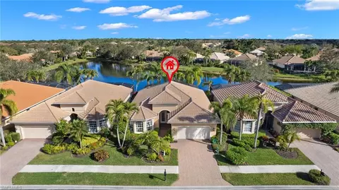 6872 Bent Grass Dr, Naples, FL 34113