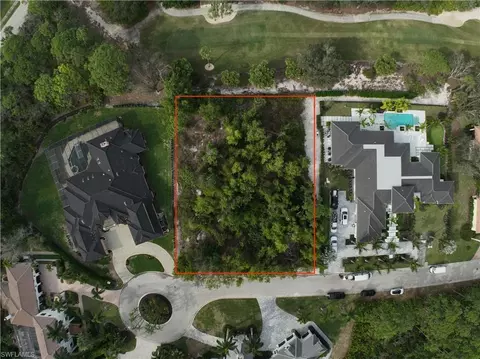 348 Chancery Cir, Naples, FL 34110