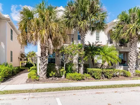 8286 Josefa Way, Naples, FL 34114