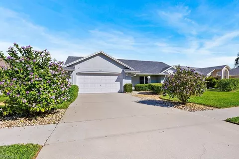 245 Marseille Dr, Naples, FL 34112
