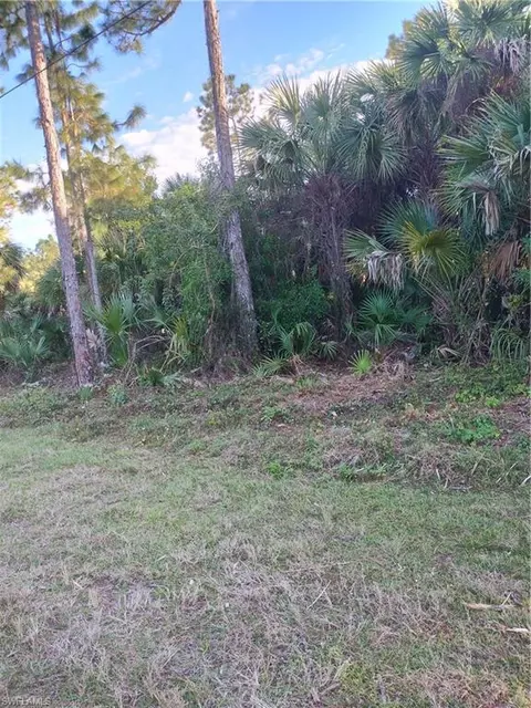 32 Ave SE, Naples, FL 34117