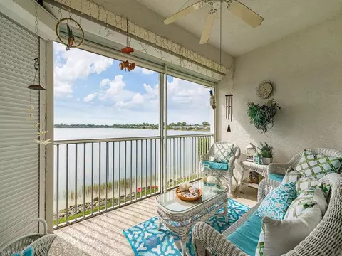 2390 Piccadilly Circus #201, Naples, FL 34112