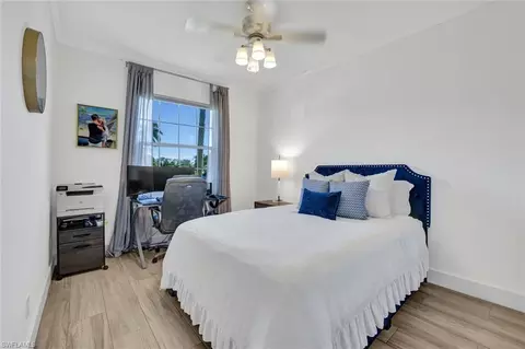 302 Stanhope Cir, Naples, FL 34104 photo 12