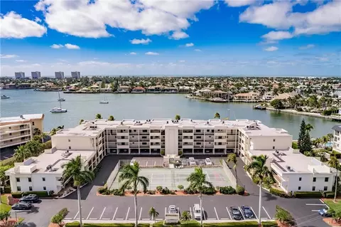 838 W Elkcam Cir #200, Marco Island, FL 34145
