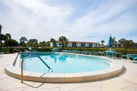 37 High Point Cir E #403, Naples, FL 34103 photo 16