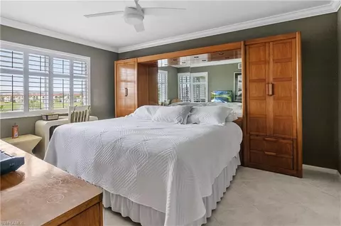 37 High Point Cir E #403, Naples, FL 34103 photo 9
