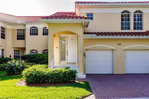 600 Lambiance Cir #6-206, Naples, FL 34108