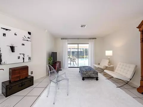 22 Willoughby Dr, Naples, FL 34110 photo 2