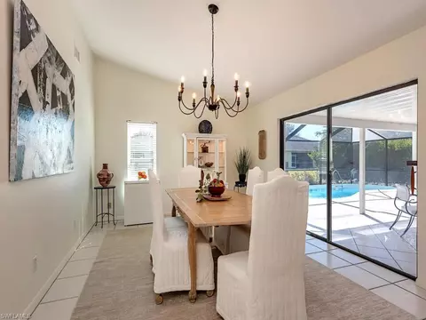 22 Willoughby Dr, Naples, FL 34110 photo 4