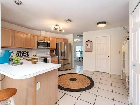 22 Willoughby Dr, Naples, FL 34110 photo 6