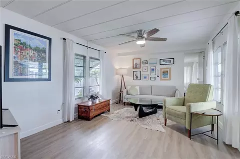 114 Jasmine Ln #131, Naples, FL 34114