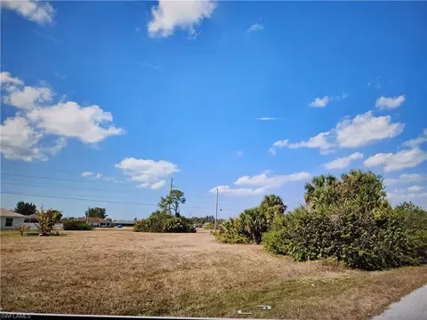 820 NW 24th Ave, Cape Coral, FL 33993