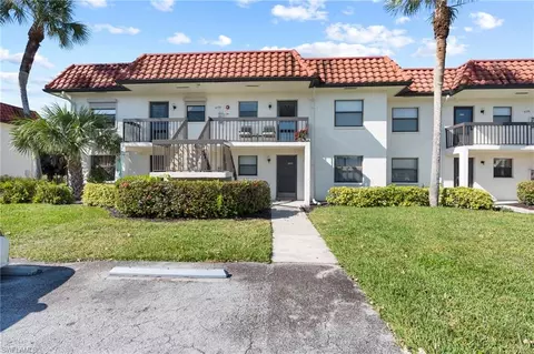 4198 27th Ct SW #102, Naples, FL 34116