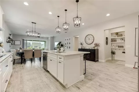 3621 Pilot Cir, Naples, FL 34120 photo 15