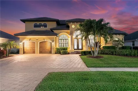 216 N Barfield Dr, Marco Island, FL 34145