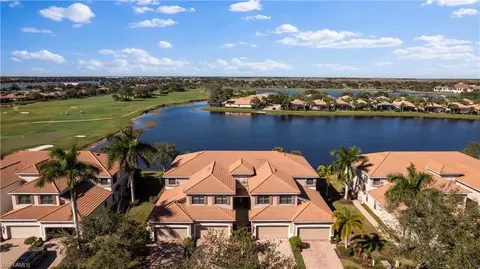 10538 Smokehouse Bay Dr #202, Naples, FL 34120