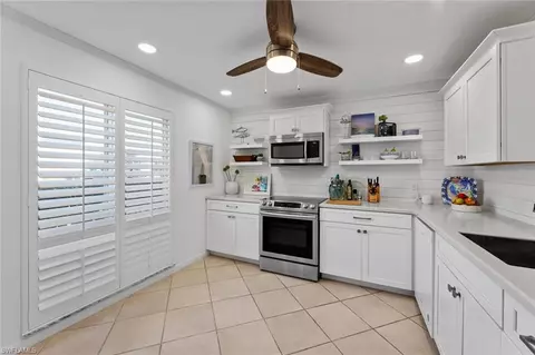 263 Candycane Ln #7, Naples, FL 34112