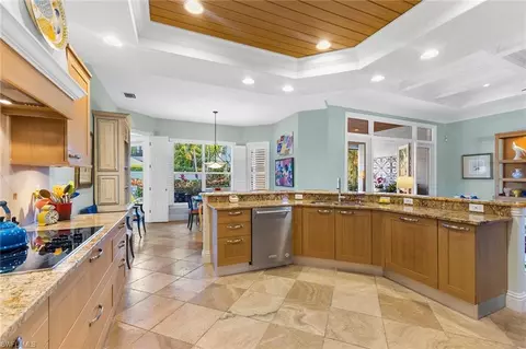Kitchen - 540 Ketch Dr, Naples, FL 34103 photo 2 of 4