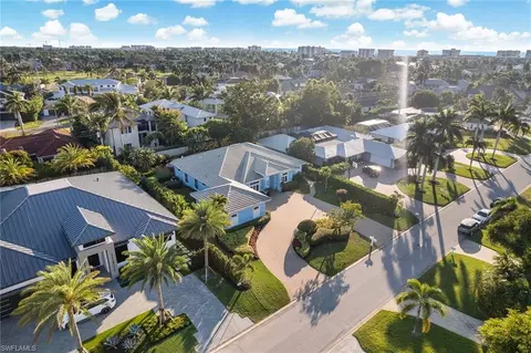 View/Area - 540 Ketch Dr, Naples, FL 34103 photo 2 of 5