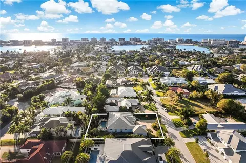 View/Area - 540 Ketch Dr, Naples, FL 34103 photo 5 of 5